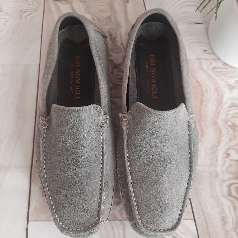 BRUNO MAGLI-Casual Suede Driving Moccasin- Gray- Mens 8